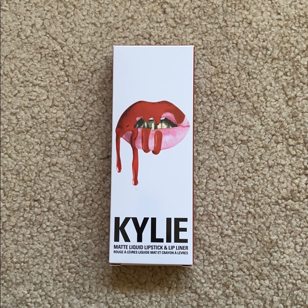 Kylie Lip Kit 22